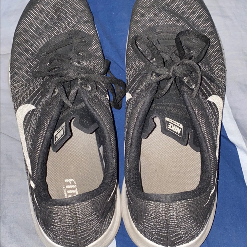 Nike Fury Running Shoes